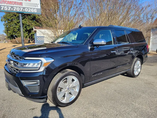 2024 Ford Expedition MAX Platinum's photo