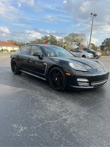 2013 Porsche Panamera Base