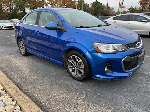 2019 Chevrolet Sonic LT's photo
