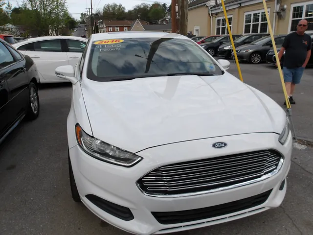2016 Ford Fusion SE