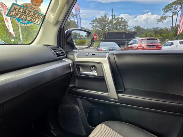 2016 Toyota 4Runner Base photo 24