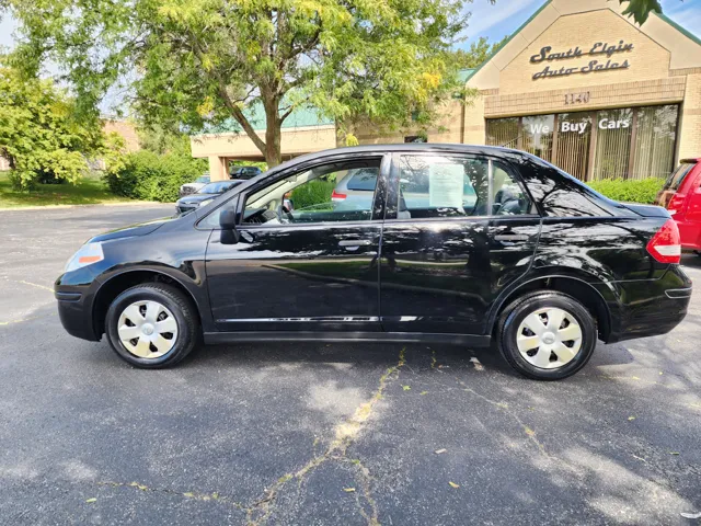 2011 Nissan Versa Base photo 2