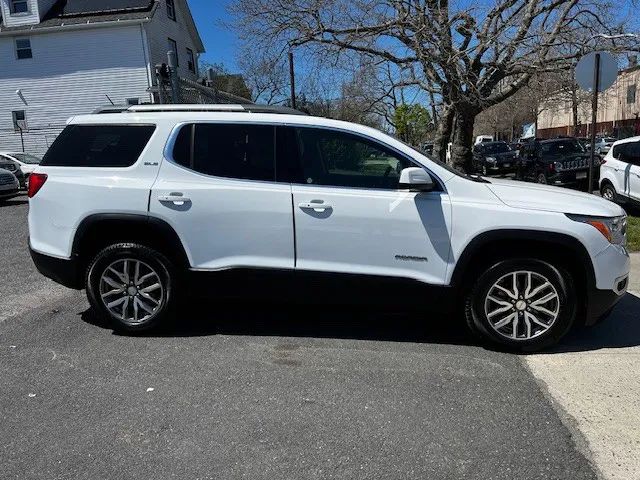 2019 GMC Acadia SLE-2