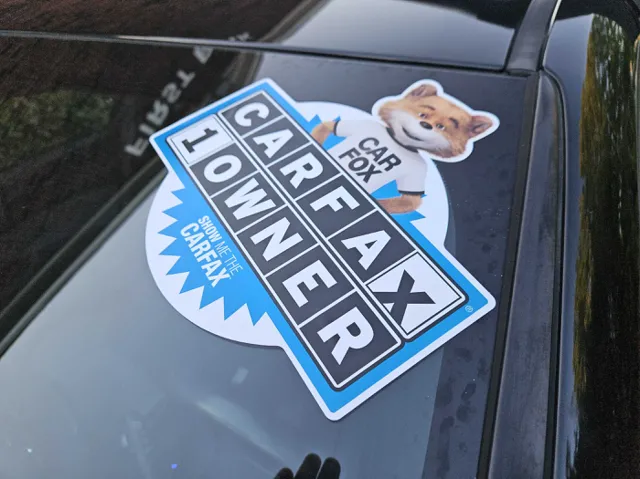 2019 Toyota C-HR XLE Limited photo 9