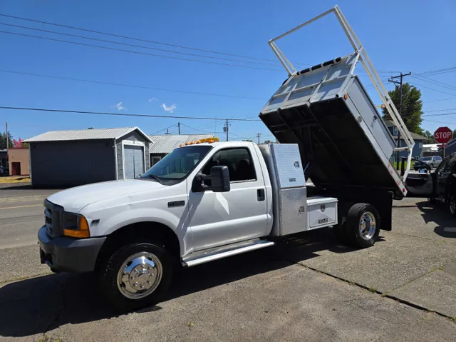2000 Ford F-450's photo