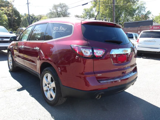 2016 Chevrolet Traverse LTZ photo 2