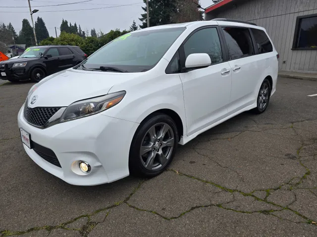 2017 Toyota Sienna SE Premium