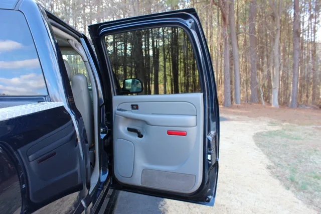 2005 GMC Sierra 2500HD - Photo 15