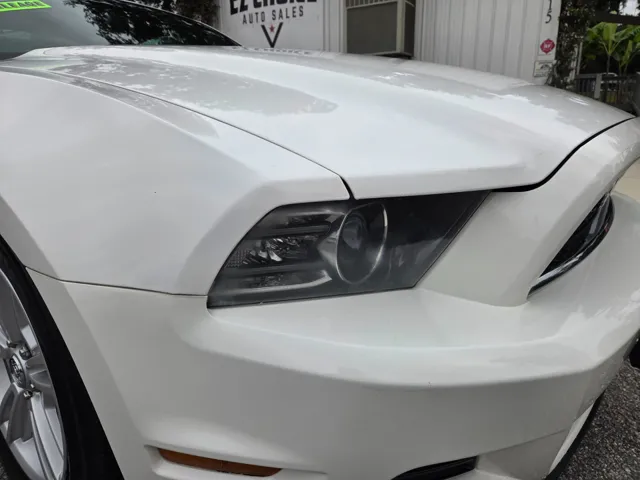 2013 Ford Mustang V6