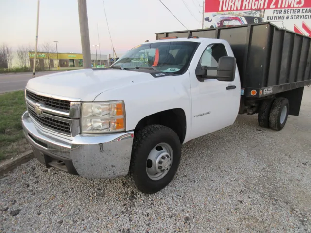 2007 Chevrolet Silverado HD 1LT Regular Cab SRW's photo