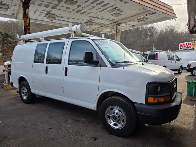 2014 GMC Savana Cargo Work Van's photo