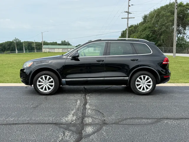 2011 Volkswagen Touareg Sport - Photo 8