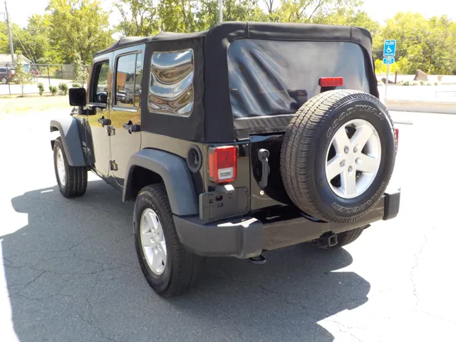 2018 Jeep Wrangler Unlimited Sport photo 9