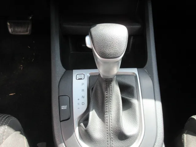 2020 Kia FORTE LXS - Photo 9