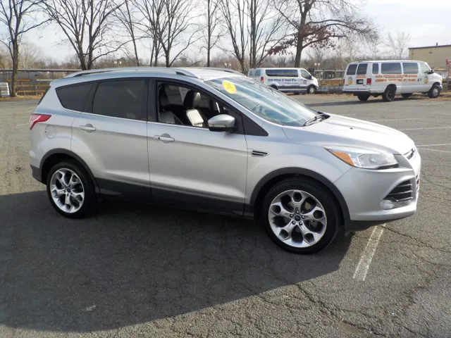 2014 Ford Escape Titanium's photo