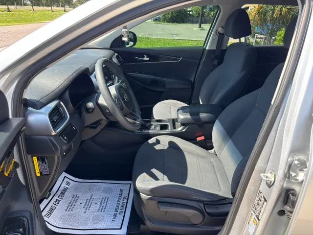 2018 Kia Sorento LX - Photo 8