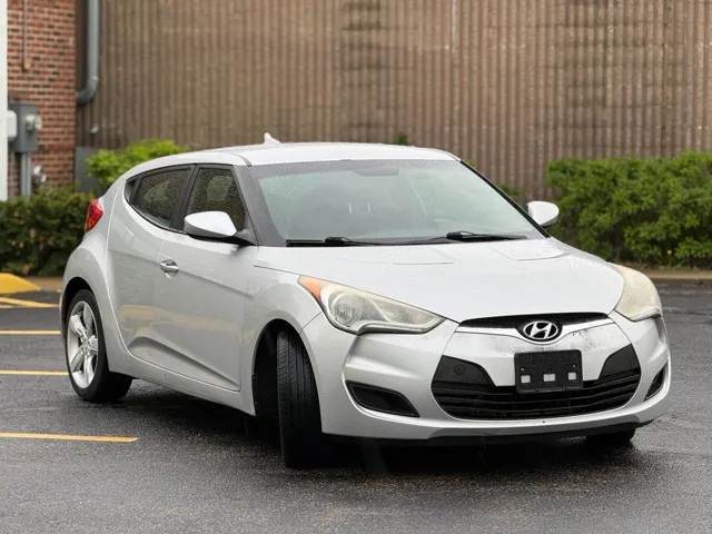 2015 Hyundai Veloster Base - Photo 16