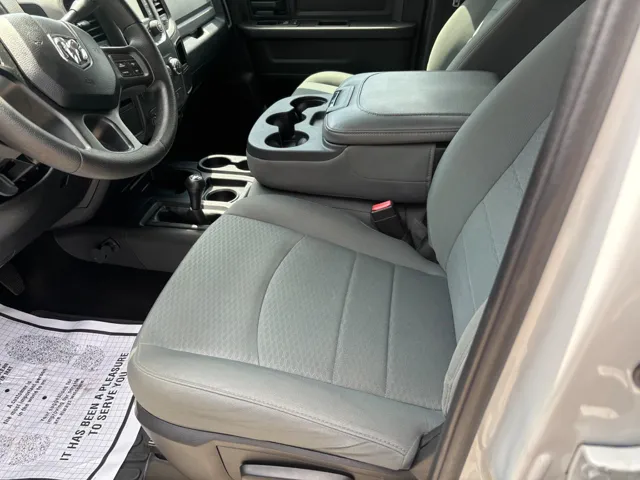 2017 Ram 2500 Tradesman photo 17