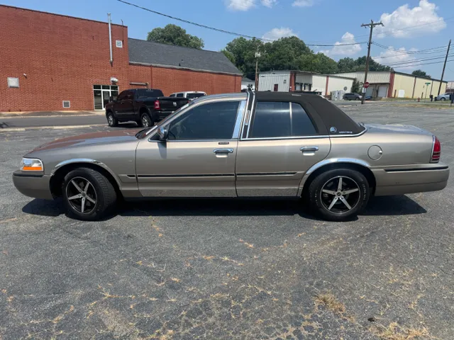 2004 Mercury Grand Marquis GS - Photo 2