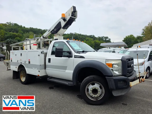 2013 Ford F-450 Super Duty Chassis Cab XL