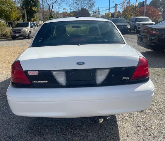 2009 Ford Crown Victoria Police Interceptor photo 4