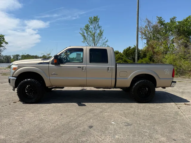 2014 Ford F-250 Super Duty Lariat - Photo 2