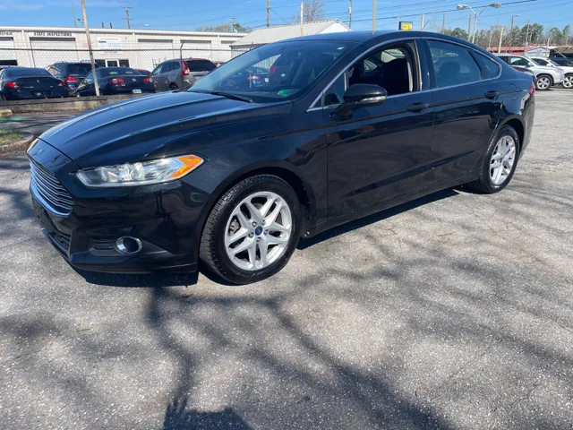 2014 Ford Fusion SE
