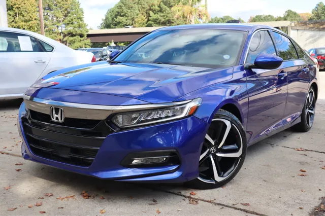 2018 Honda Accord Sport's photo