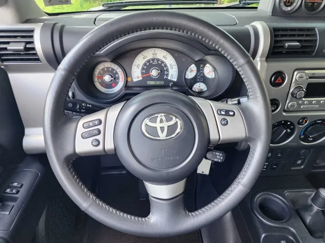 2012 Toyota FJ Cruiser Base photo 22