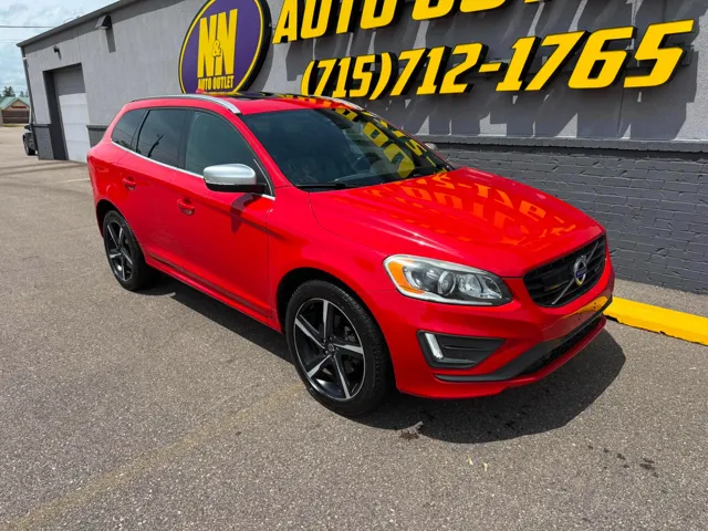 2015 Volvo XC60 T6 AWD Auto R-Design Platinum's photo