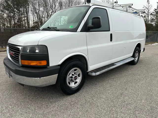 2015 GMC Savana Cargo Work Van's photo