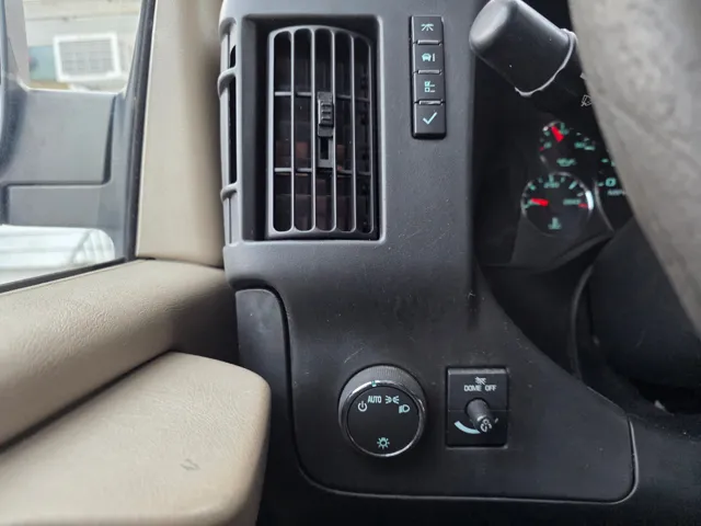 2012 Chevrolet Express Cargo Work Van - Photo 78