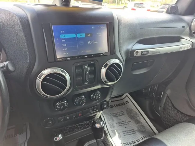 2012 Jeep Wrangler Unlimited Rubicon - Photo 13