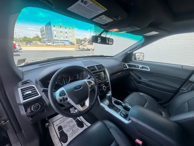 2015 Ford Explorer Limited - Photo 9