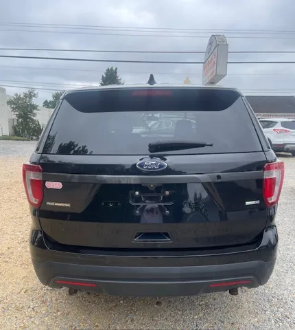 2017 Ford Explorer photo 3