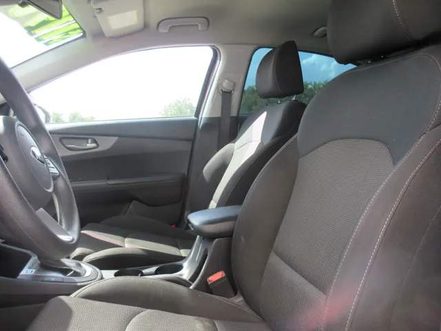 2020 Kia FORTE LXS - Photo 12