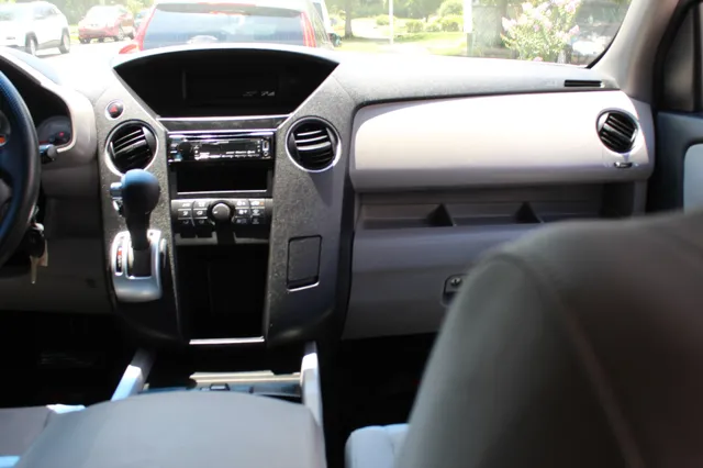 2010 Honda Pilot LX photo 20