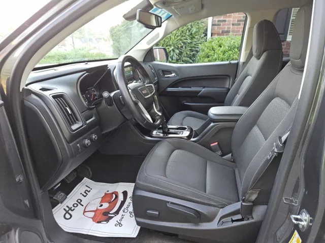 2017 GMC Canyon SLE - Photo 16