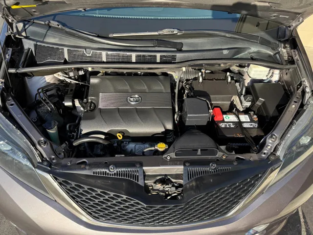 2013 Toyota Sienna SE - Photo 26