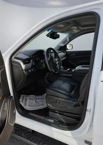 2017 Chevrolet Tahoe LT - Photo 11