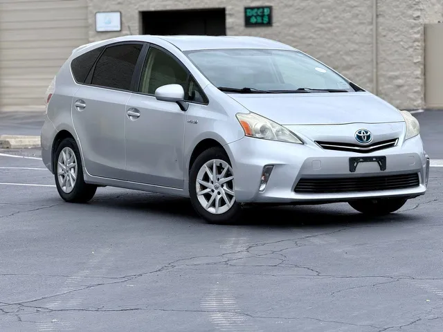2012 Toyota Prius v Three's photo