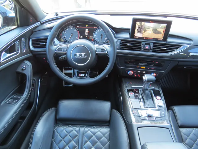 2014 Audi S6 photo 25