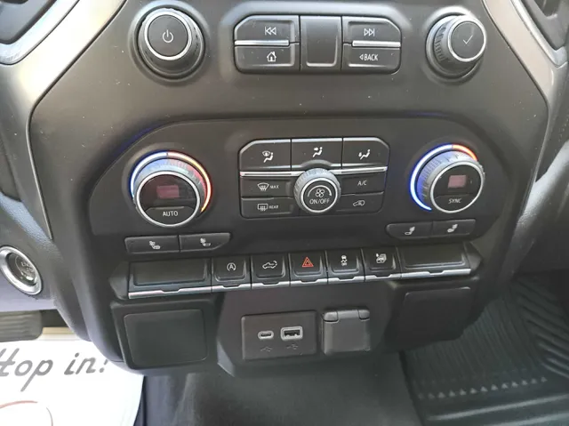 2021 Chevrolet Silverado 1500 LT photo 18