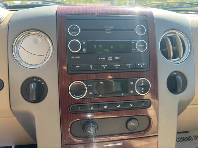 2008 Ford F-150 photo 17