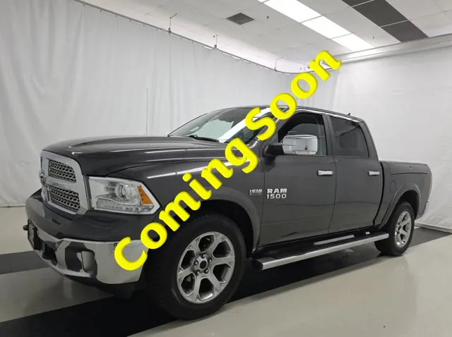 2017 RAM 1500 Laramie 4x4 Crew Cab 5'7's photo