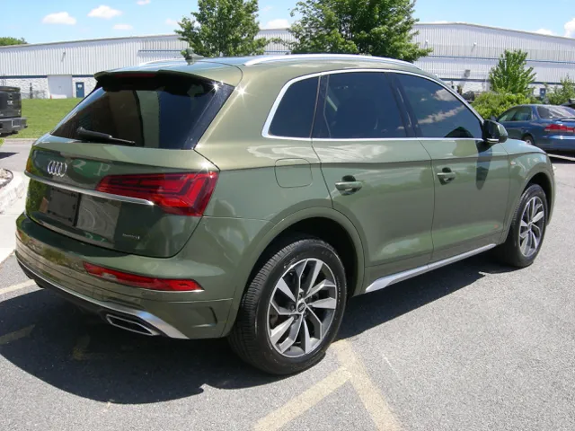 2022 Audi Q5 Premium Plus - Photo 12