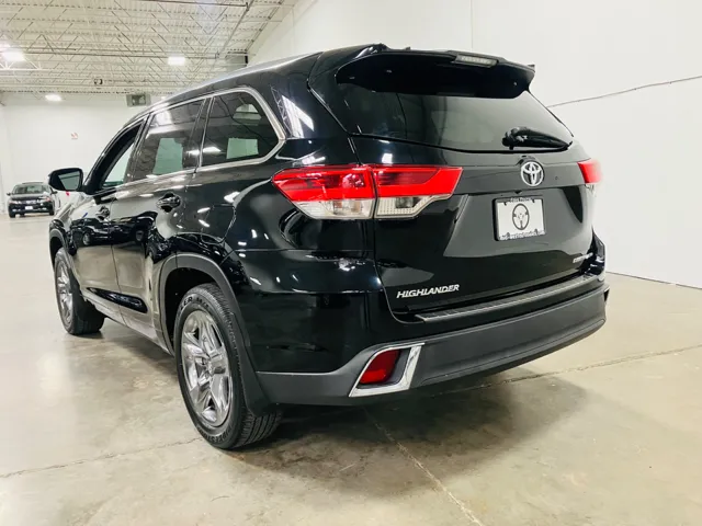 2018 Toyota Highlander Limited photo 6