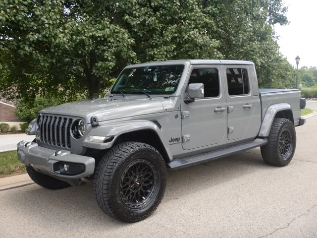2023 Jeep Gladiator