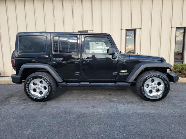 2014 Jeep Wrangler Unlimited Sahara's photo