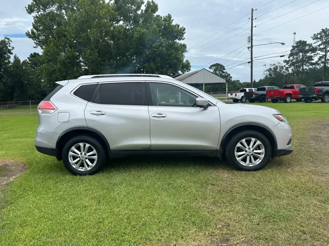 2015 Nissan Rogue SV - Photo 13
